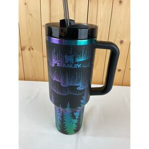 Pre-Owned Stanley Tumbler 40oz, Black with Mountain Design